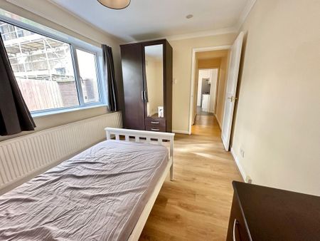 2 bedroom apartment to rent - Photo 3