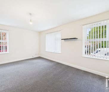 2 bedroom ground floor flat to rent - Photo 1