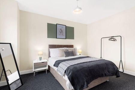 10 bedroom detached house to rent - Photo 4