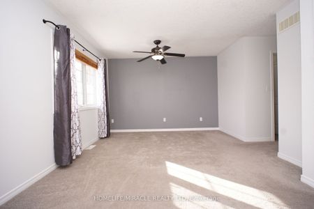 For Lease - 919 Zeller Crescent, Kitchener, Ontario - Photo 3