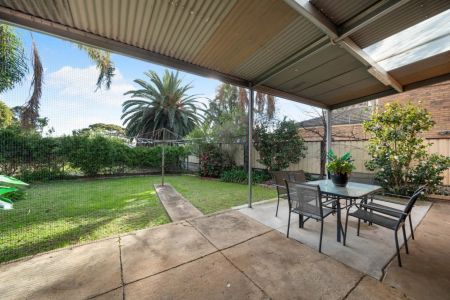 Comfort, Space and Convenience in a Prime Location - Photo 3