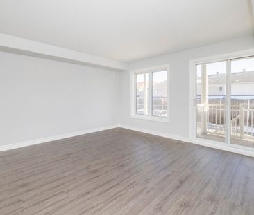 For Lease - 740 Chapman Mills Drive Unit# A, Barrhaven, Ontario - Photo 3