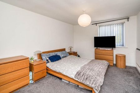 2 bedroom apartment to rent - Photo 3