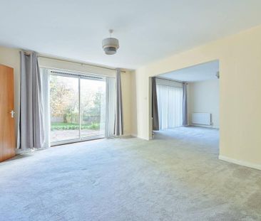 4 bedroom detached house to rent - Photo 4