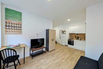 Carrer de Fortaleny, Valencia, Valencian Community 46035
