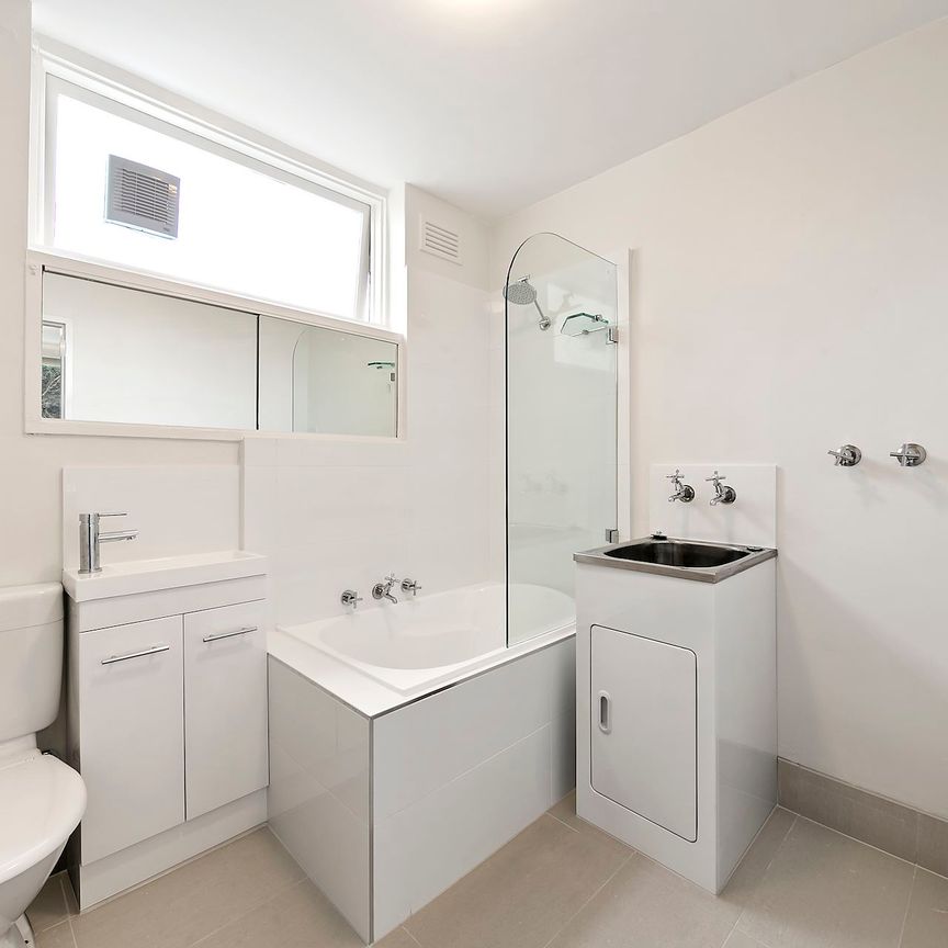 Unit 10/6 Adam Street, - Photo 1