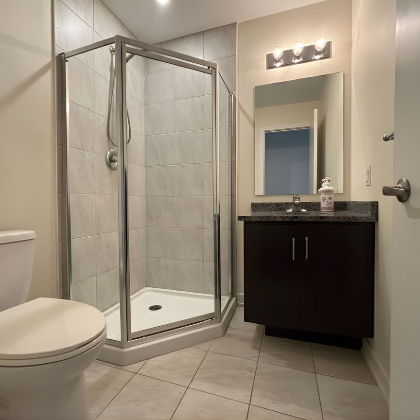 For Lease - 590 North Service Road Unit# 100, Hamilton, Ontario - Photo 1