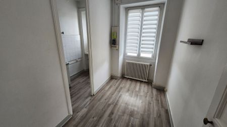 Location Appartement 2 pièces 47m² - Photo 5
