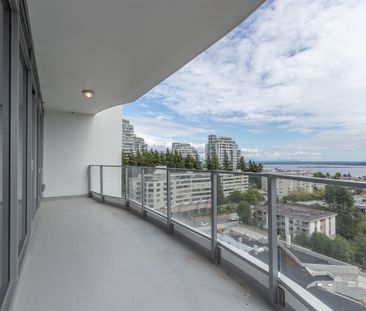 1001-1500 Martin Street, White Rock - Photo 3