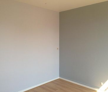 Location Appartement 4 pièces 77m² LYON 7ème - Photo 3