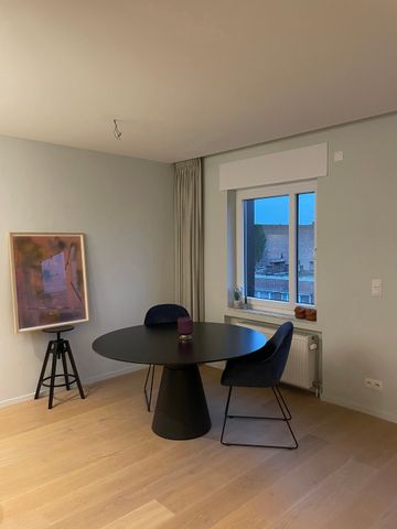 Gerenoveerd appartement op topligging! - Photo 4