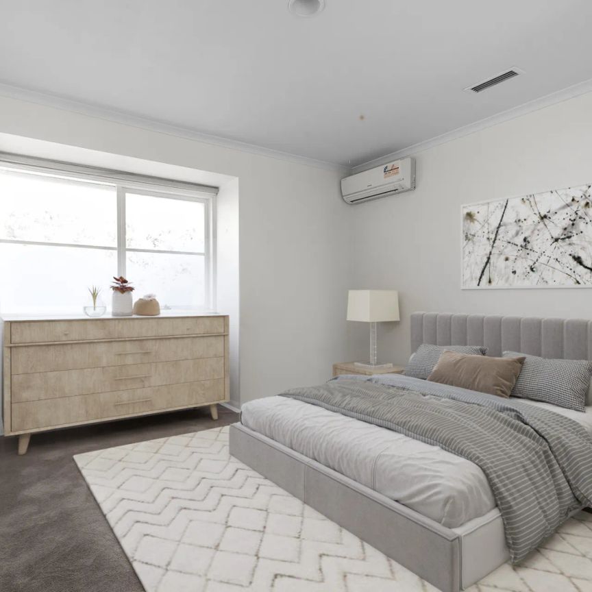 Inner City Lifestyle Perfection – Updated throughout! - Photo 1