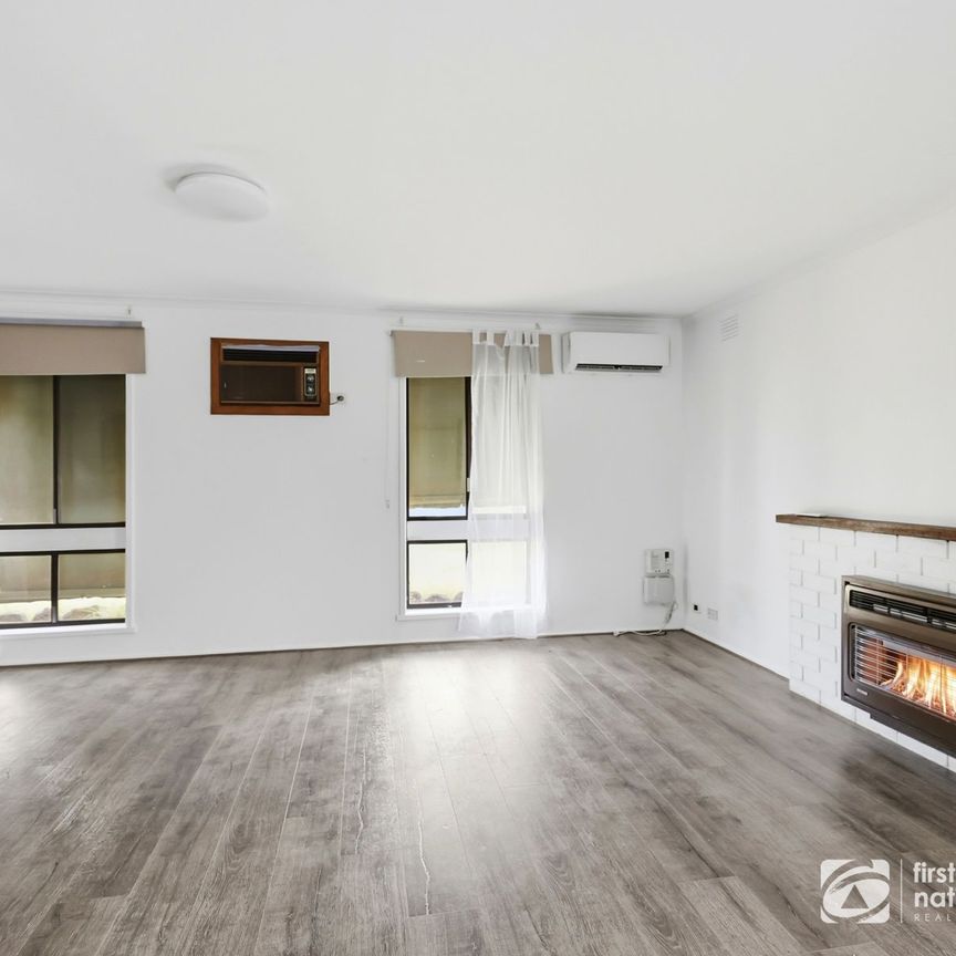 Charming 3-Bedroom Home in Central Melton - Photo 1