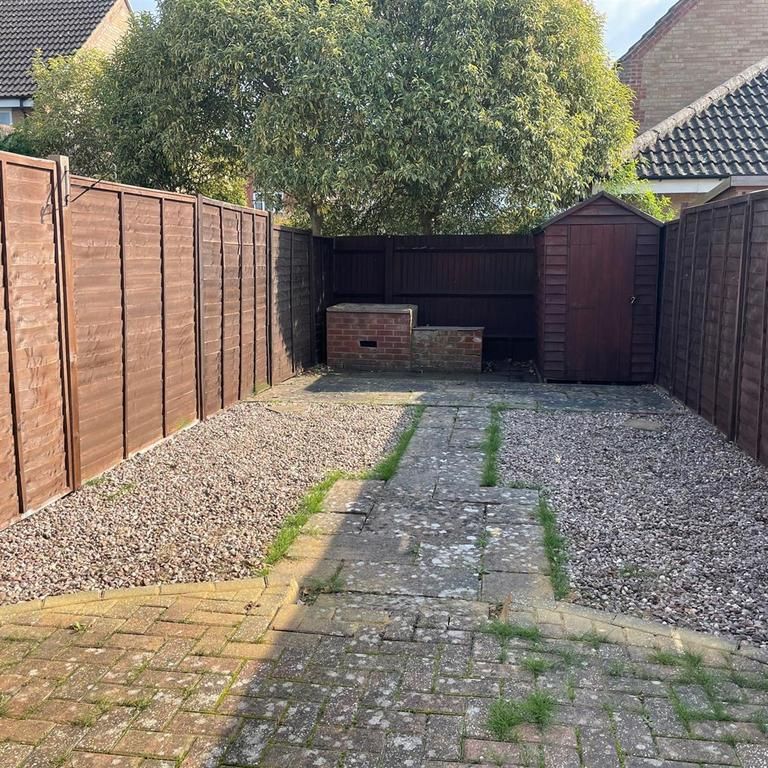 2 bedroom house to rent - Photo 1