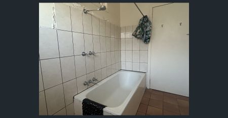 Available Now – Cozy One-Bedroom Unit in Prime Location - Photo 5