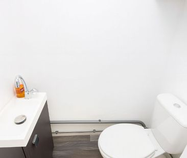 Location Appartement 3 pièces 54m² MONT ST AIGNAN 76130 - Photo 5