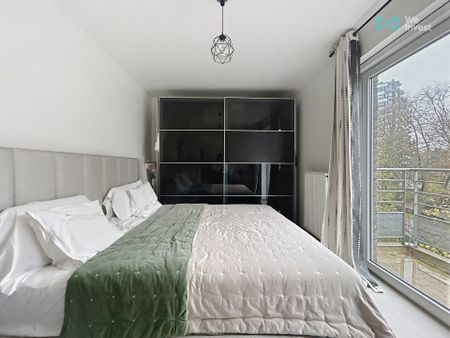 Appartement met twee slaapkamers in Jette - Photo 2