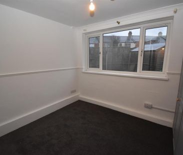 3 bedroom maisonette to rent - Photo 1