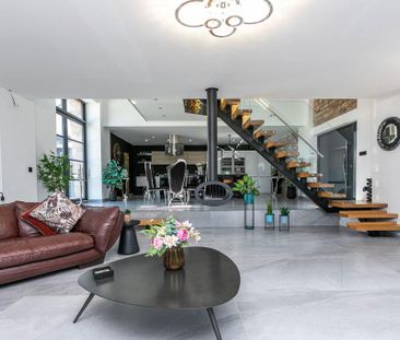 3 bedroom barn conversion to rent - Photo 2