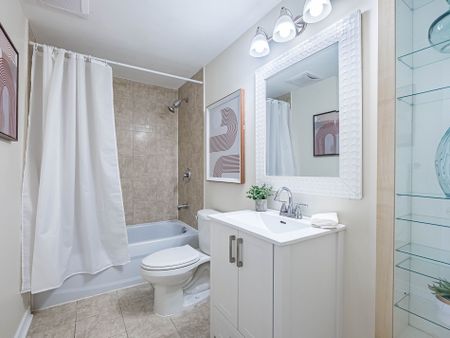 For Lease - 118 Bonham Boulevard, Mississauga, Ontario - Photo 3