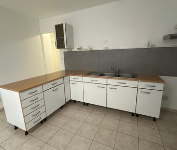 Appartement à louer 3 pièces • Joyeuse - Photo 3