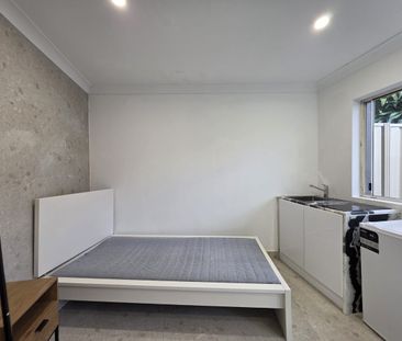 Private Studio Room With En-Suite Bathroom & Kitchenette In Perfect... - Photo 1