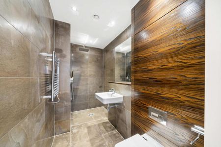 3 bedroom flat to rent - Photo 4