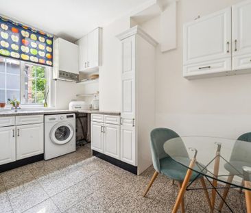 3 bedroom flat to rent - Photo 6