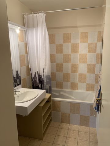 Location Appartement 2 pièces 50m² LIMOGES 87000 - Photo 4