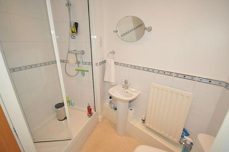 2 bedroom apartment to rent - Photo 2