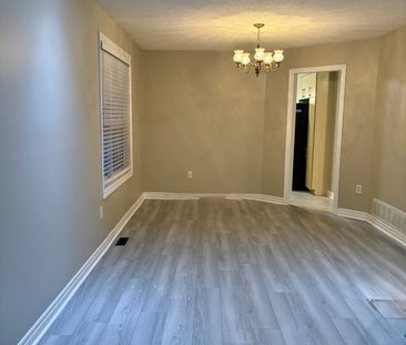 For Lease - 10 Stephanie Lane, Barrie, Ontario - Photo 2