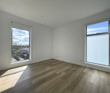 Perfectly Positioned Within A Moments Walk to Everything - Photo 5