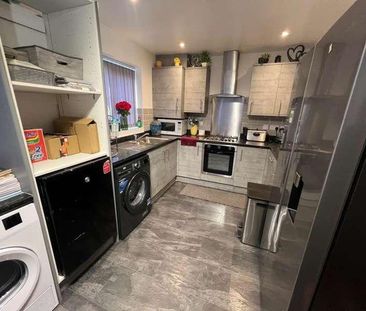 Melrose Gardens, Blackpool, FY4 - Photo 5