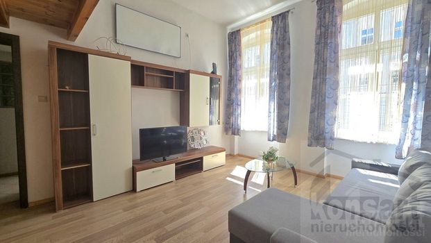 Duża Kawalerka-Centrum 1.piętro-Kamienica - Zdjęcie 1