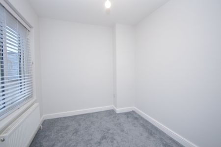 3 bedroom house - Photo 2