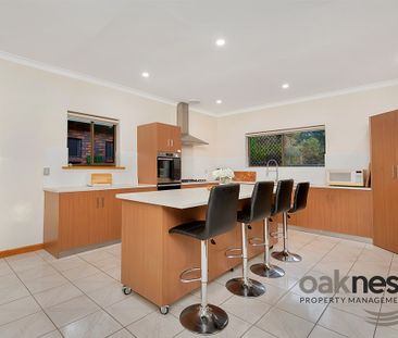 6-bedroom shared house / townhouse, Montacute Road - Photo 6