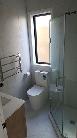 Charming 2BR Unit in Flat Bush! - Photo 5