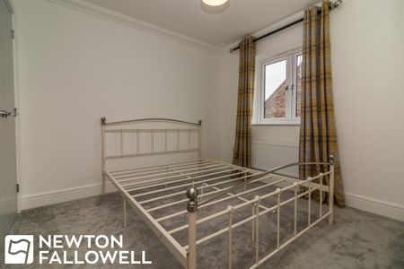 3 bedroom semi-detached house to rent - Photo 3