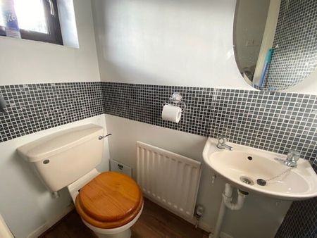 Holst Crescent - Photo 4