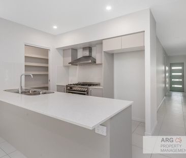 10 Pelion Street, Banya, QLD, 4551 - Photo 2