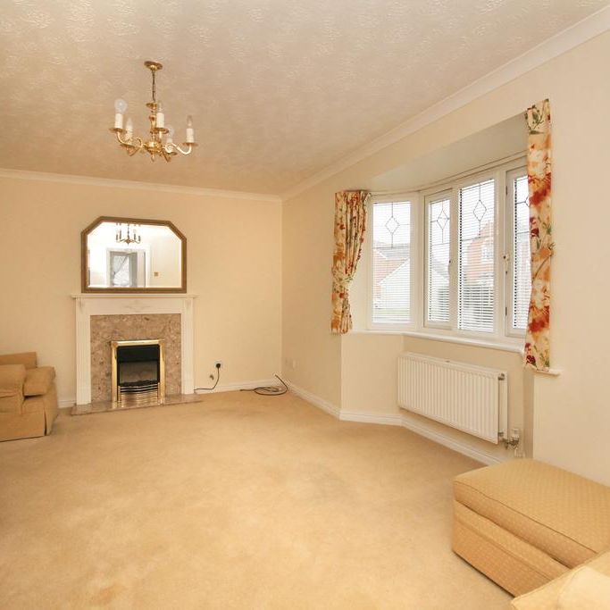4 bedroom detached house to rent - Photo 1