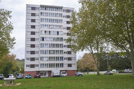 Appartement LA FERTE BERNARD T3 - Photo 2