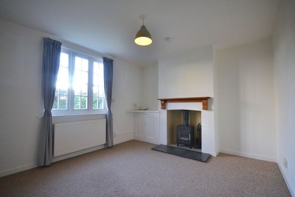 3 bedroom semi-detached house to rent - Photo 1