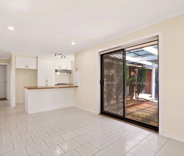 Family home on large 724m2 block with garage rear access and large ... - Photo 4