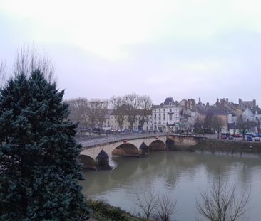 Location Appartement 4 pièces 75m² CHALON SUR SAONE 71100 - Photo 5