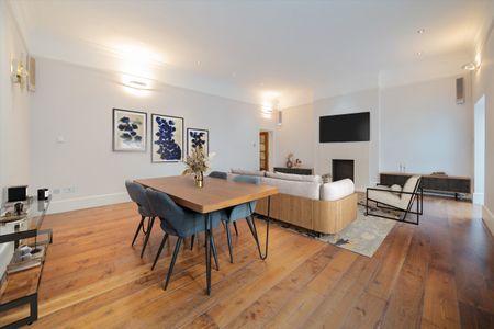 Kensington Court, Kensington, W8, London - Photo 2