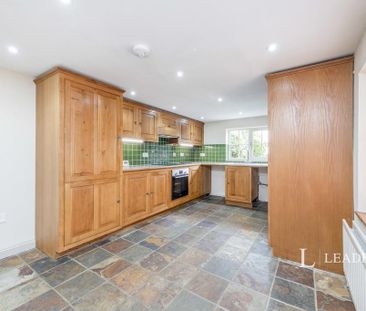 3 bedroom terraced house to rent - Photo 5