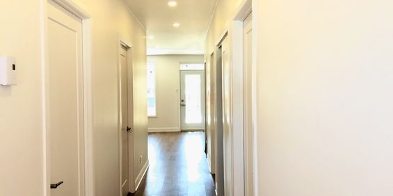 5 1/2 Renové,stationnement,cours Privé - Photo 3