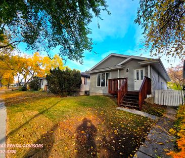 UPPER UNIT 3 BED, 1.5 BATH, BUILT IN 2016 IN-FILL HOME W/ DBL GARAG... - Photo 3