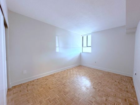 For Lease - 190 Clark Boulevard Unit# 103, Brampton, Ontario - Photo 2